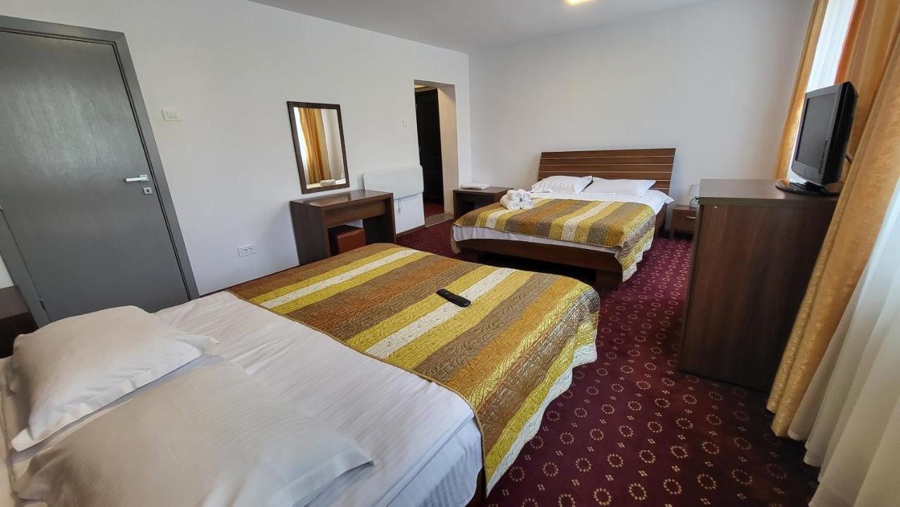 Boutique Global Aparthotel Μπρασόβ Εξωτερικό φωτογραφία
